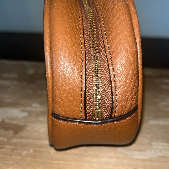 - Michael by Michael Kors Brown Leather Small Pouch with gold hardware ver… - Picture 4 of 15